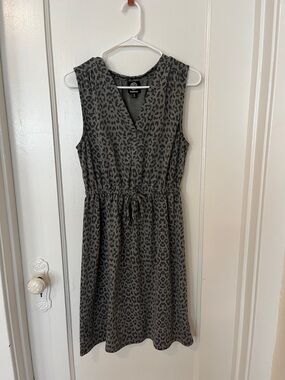bobeau Gray Leopard-Print Sleeveless Mini Dress